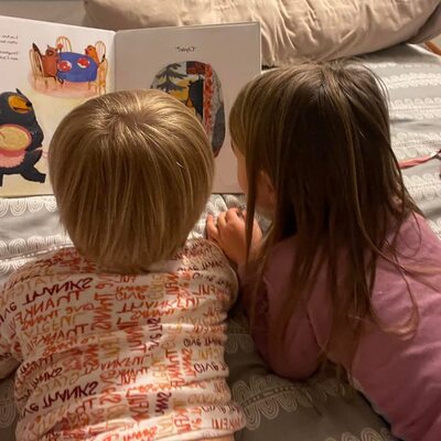 kids reading