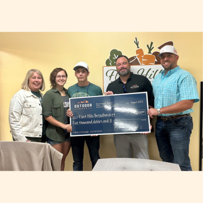 Outdoor Bank "The Hunt" winners and donation